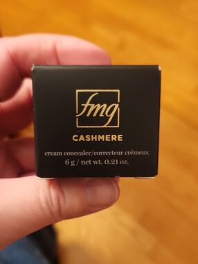 FMG Cashmere Cream Concealer Medium Neutral